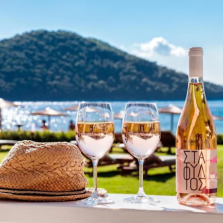 Milia Апарт-отель Paralia Milia